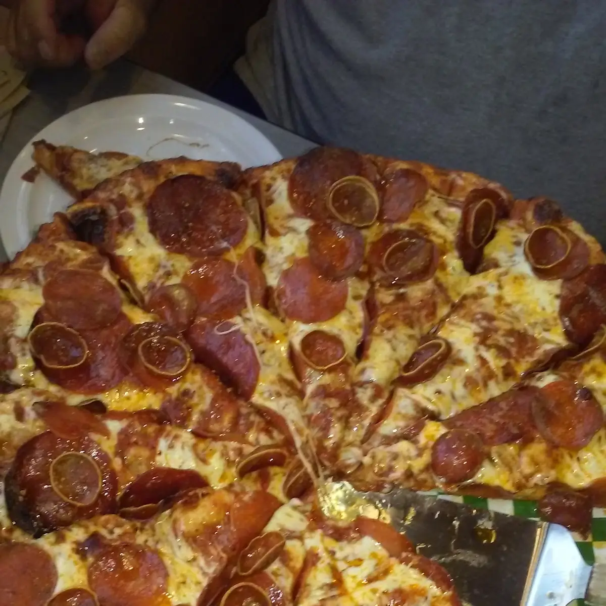 Deluxe Pizza