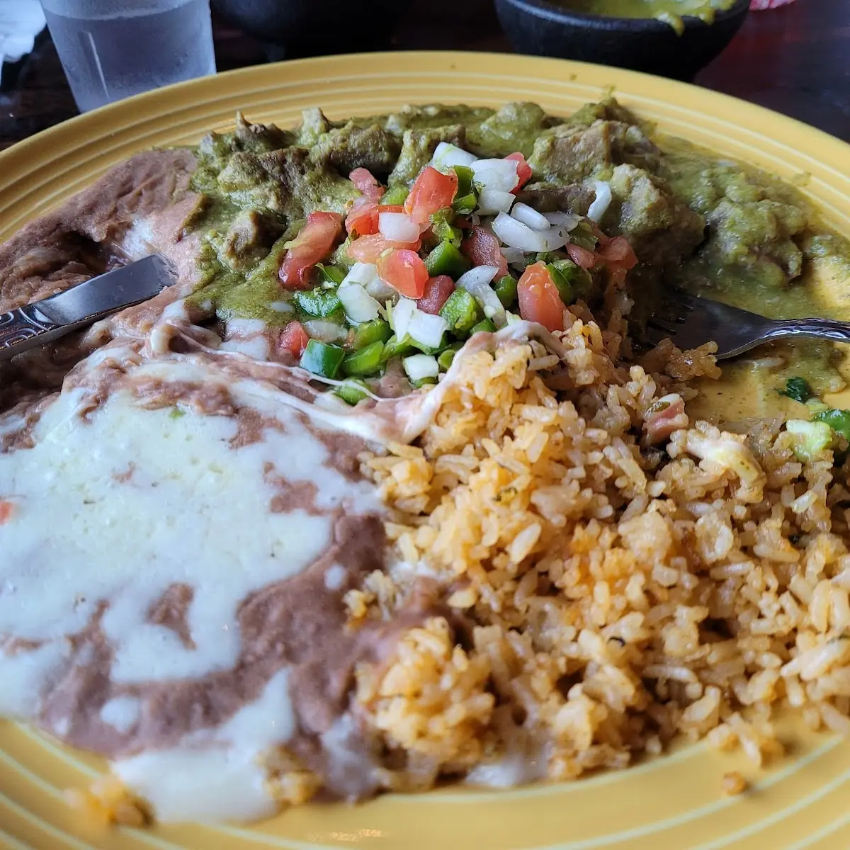 Chile Verde Burrito Y Enchilada de Pollo
