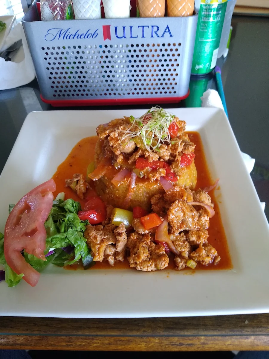 Mofongo Relleno De Longaniza