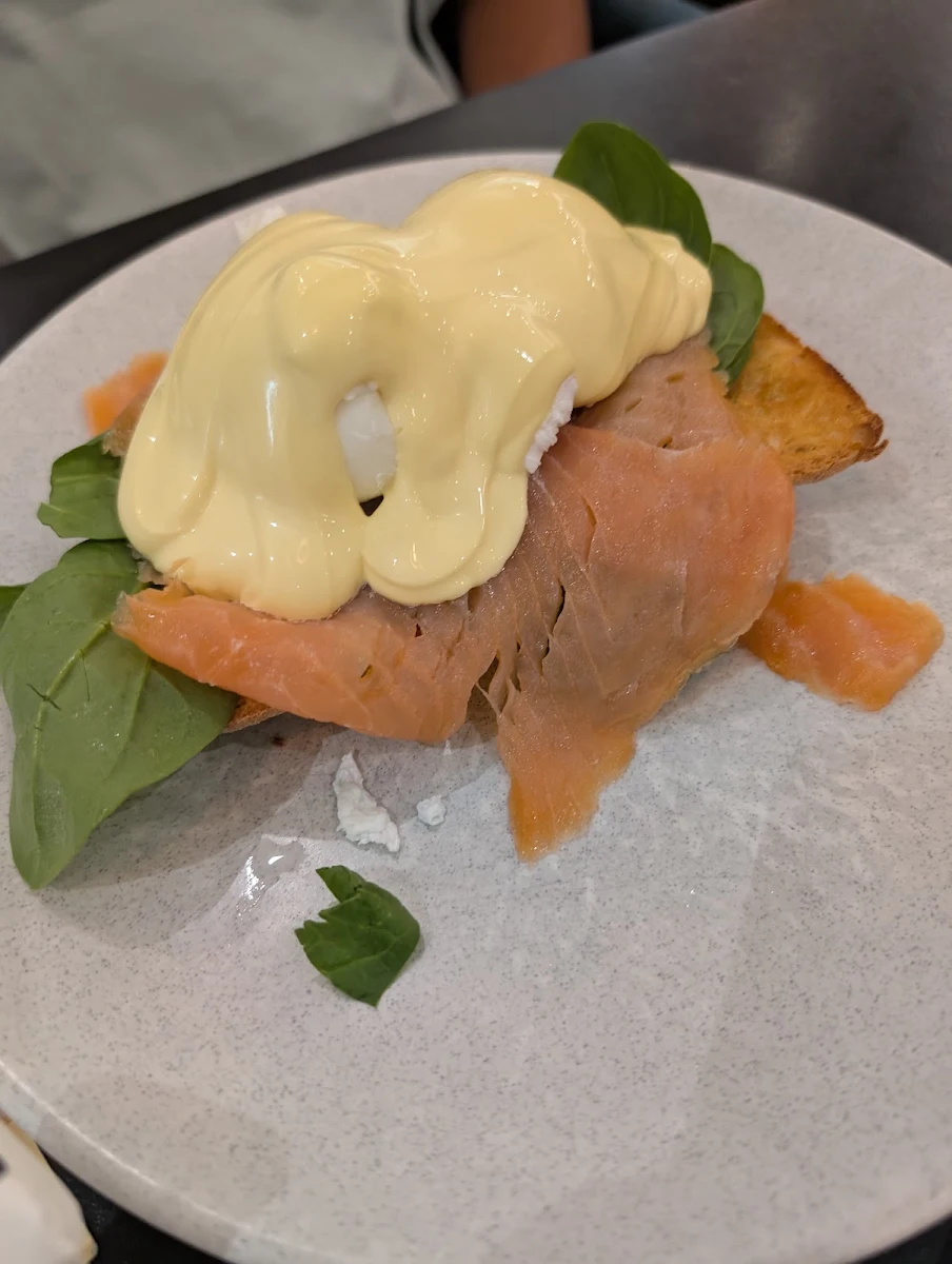 Eggs Bene - Salmon, The Coffee Club Café - Plenty Valley