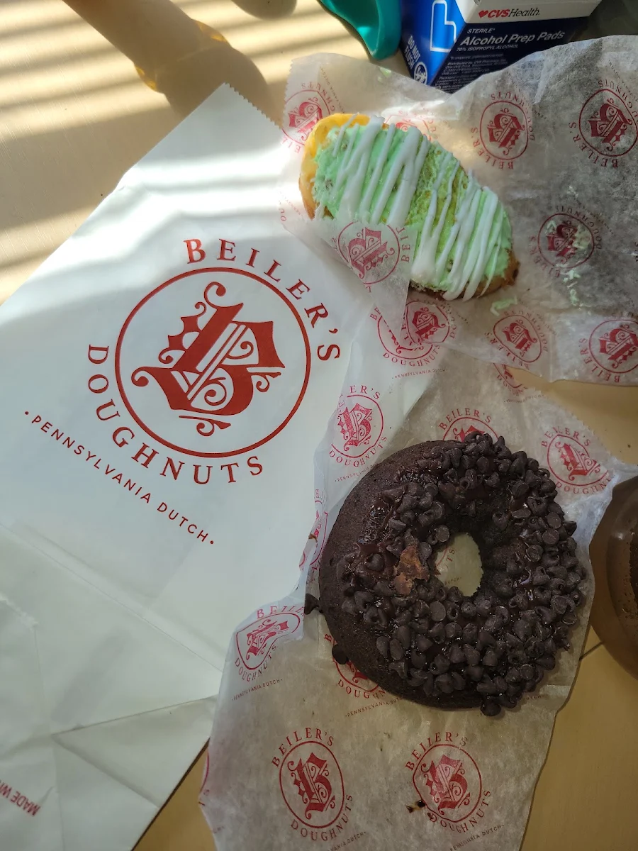 Triple Chocolate Cake - Donut Single