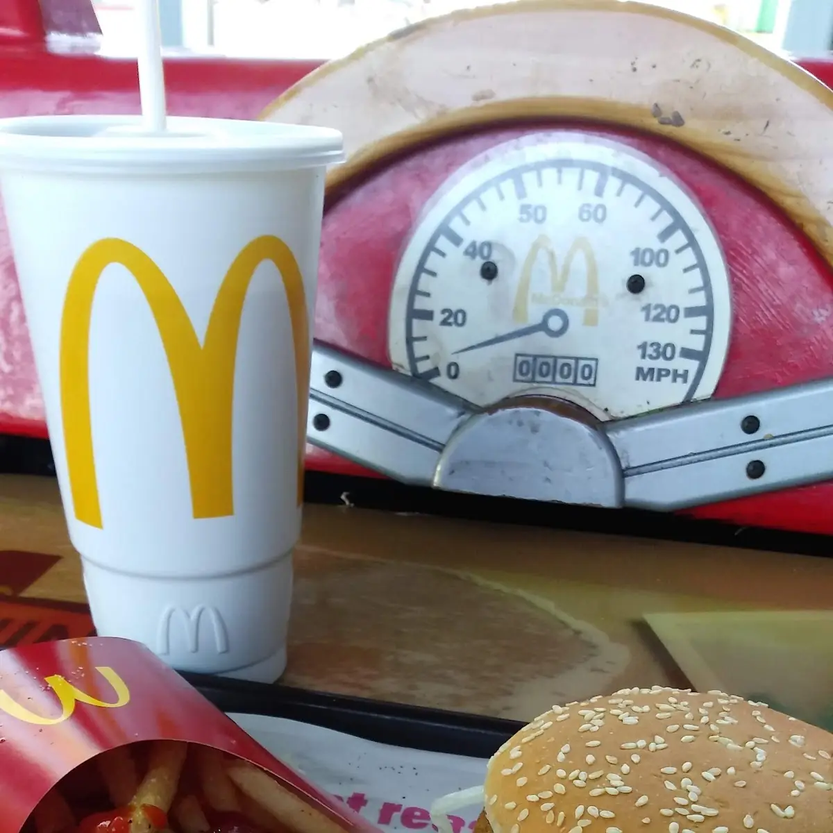 Big Macaroni and Cheeseburger Combo