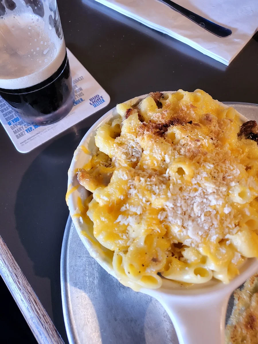 Mac &Cheese