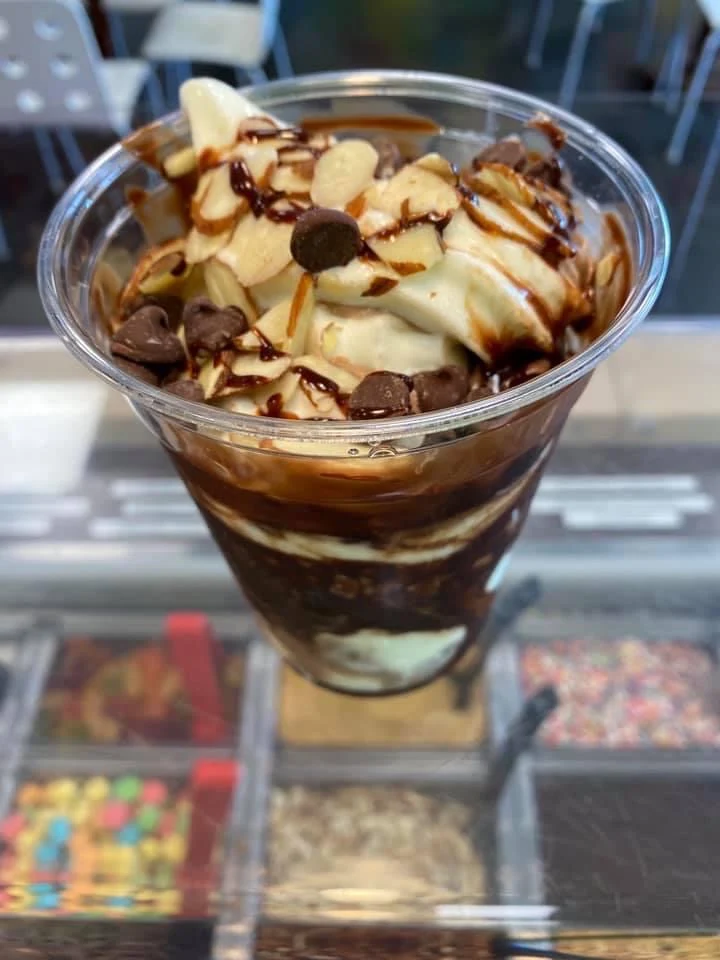 Brownie Turtle Sundae 9oz