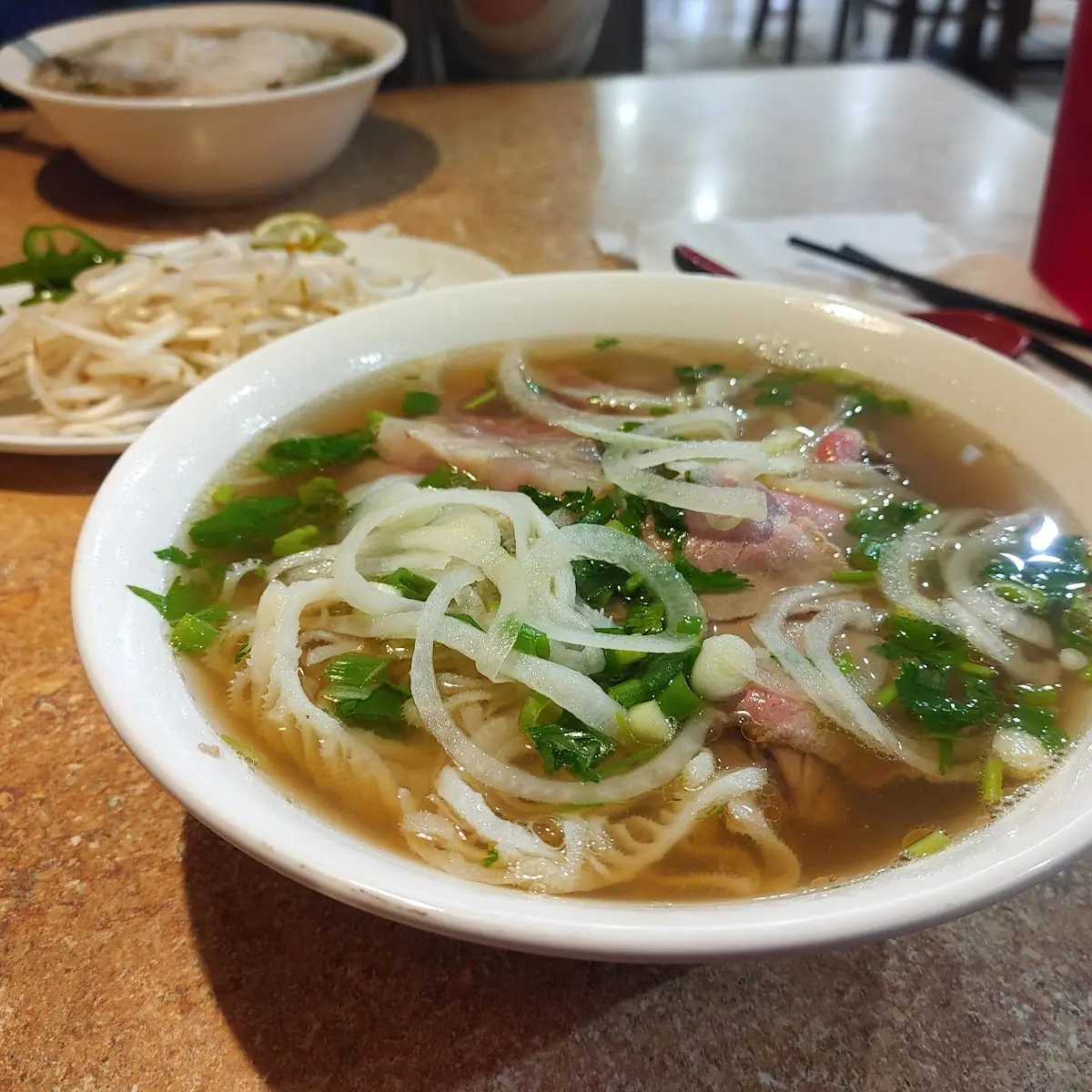 Pho Tai Nam Gan Sach