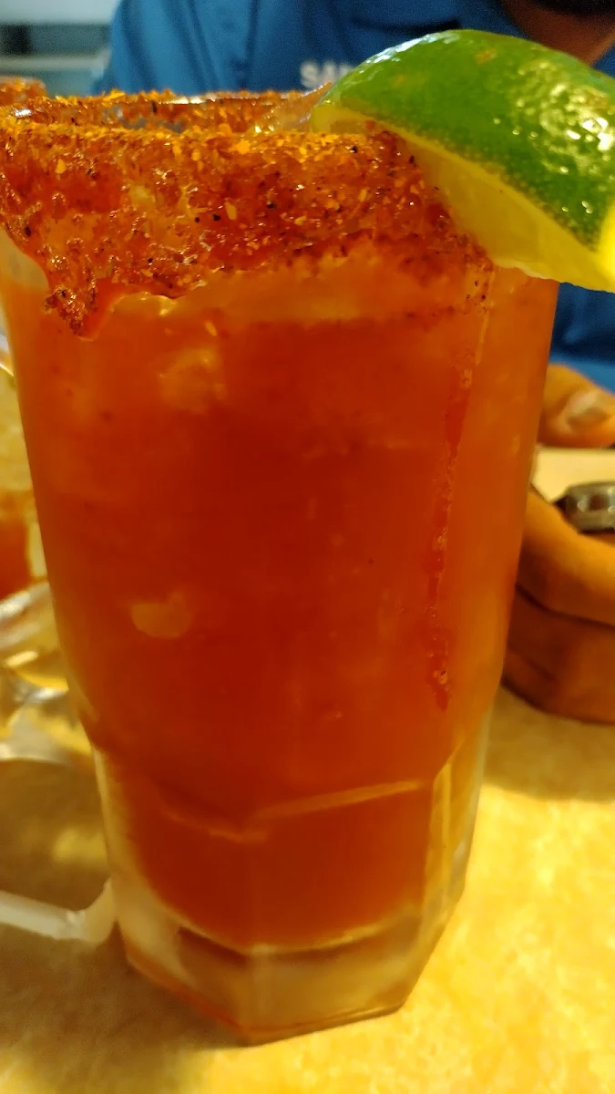 Michelada Con Cerveza Pacifico