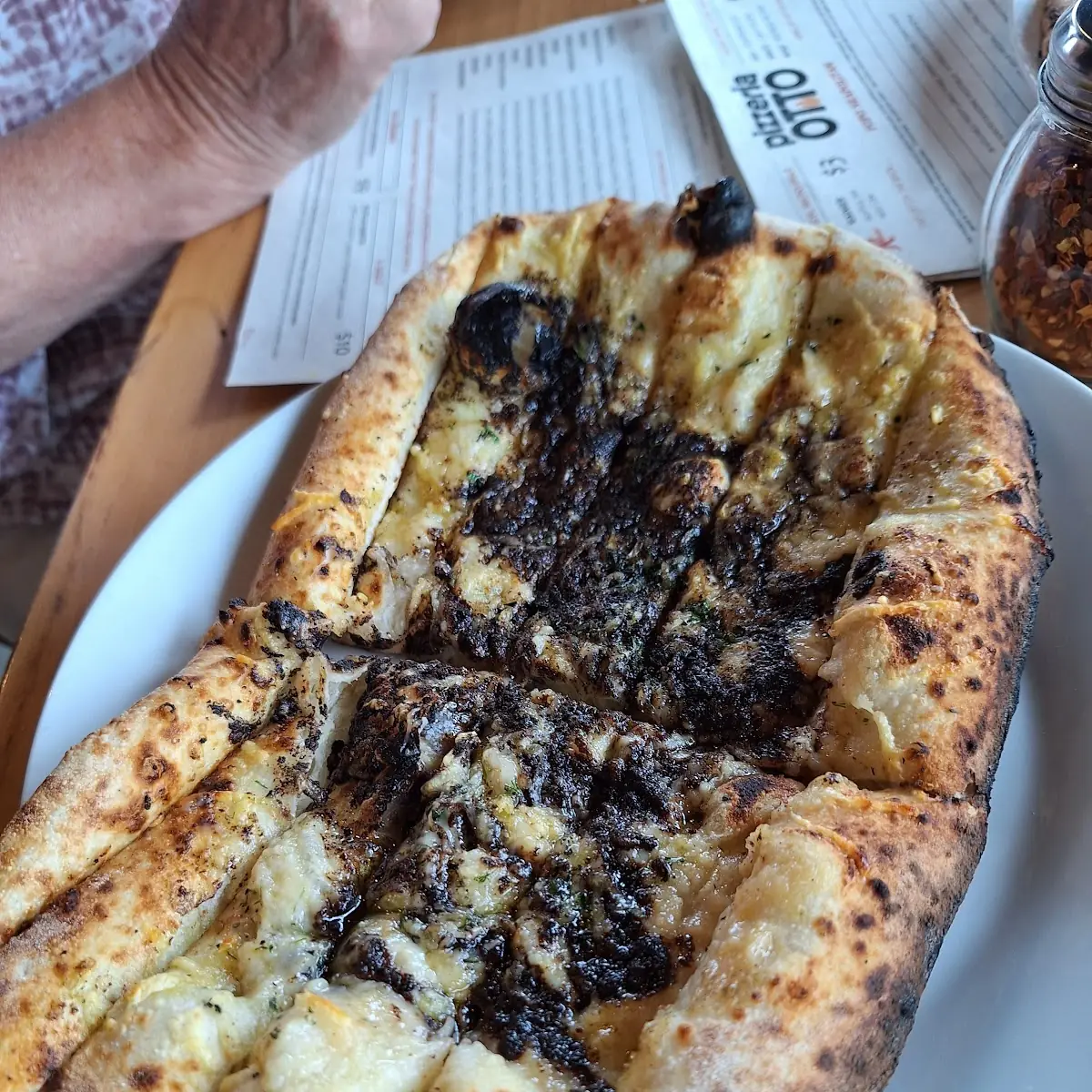 Black Garlic Bread