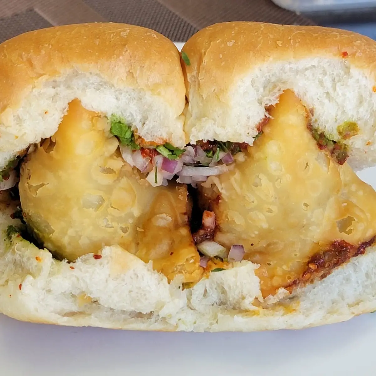Samosa Pav