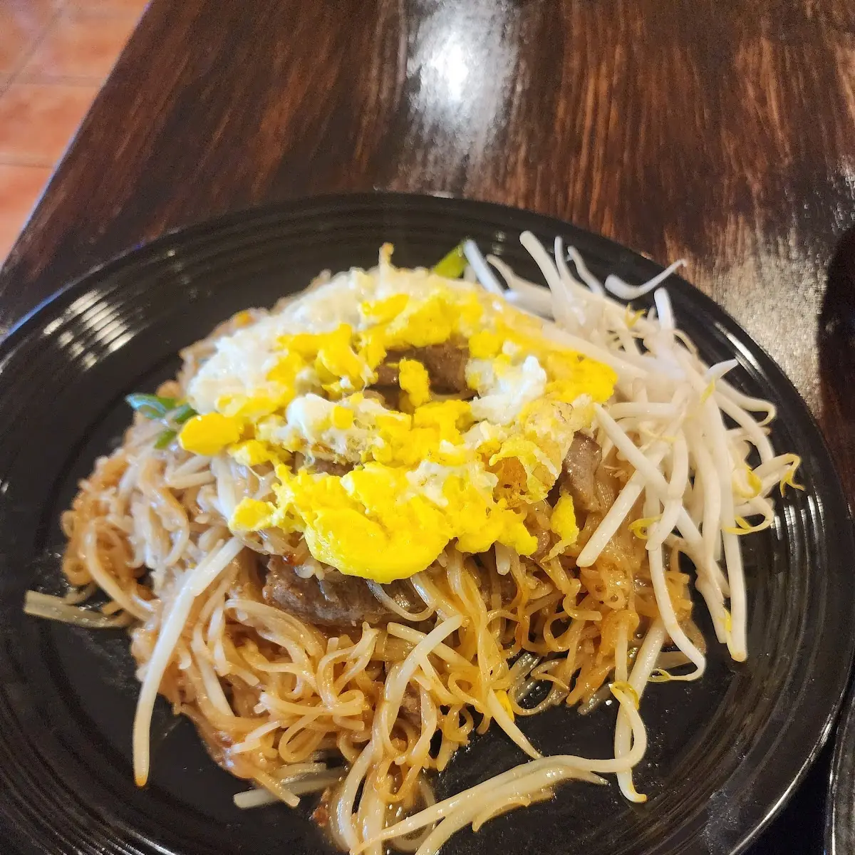 Pad Thai with Beef