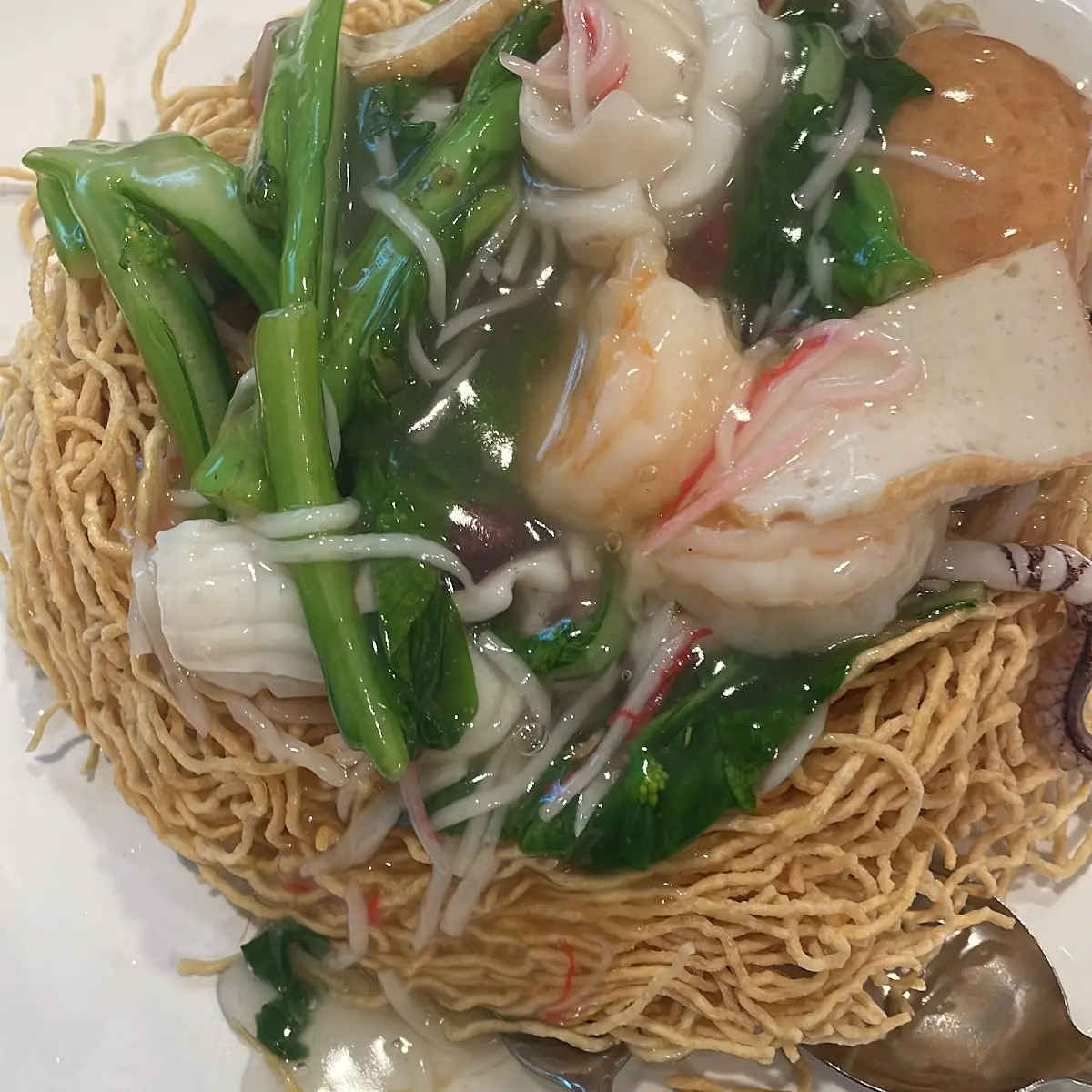 Pan-Fried Egg Noodles with Seafood