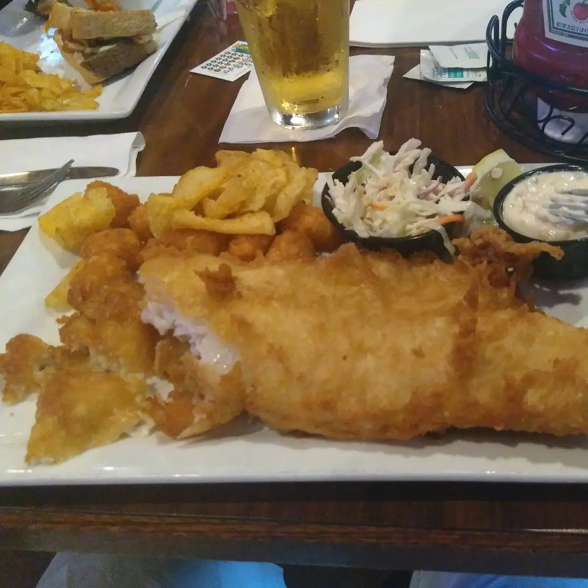 Fish and Chips w Slaw