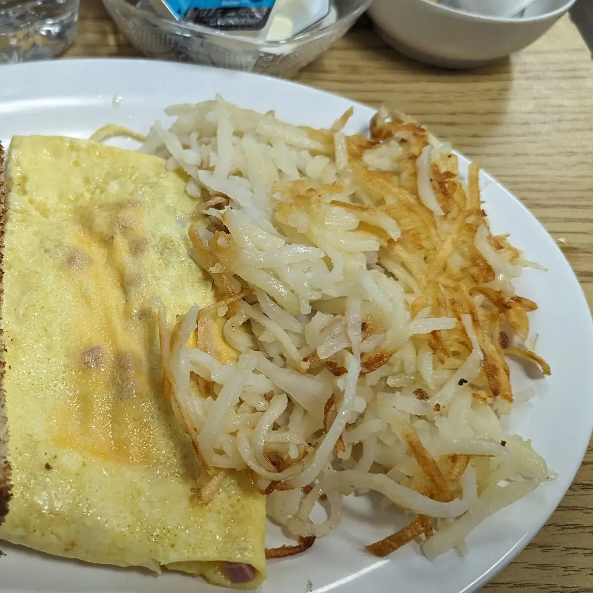 Omelet with Hash Browns and Toast