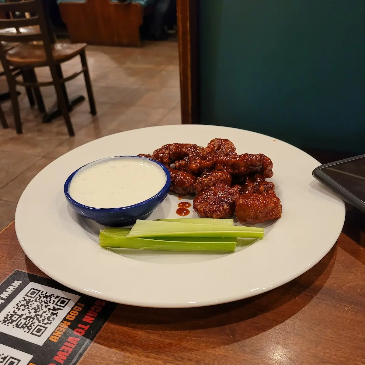 Boneless Wings and Ranch Dipping Sauce
