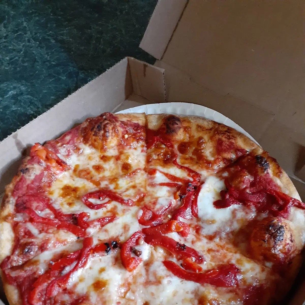 Personal Pizza w Roasted Peppers