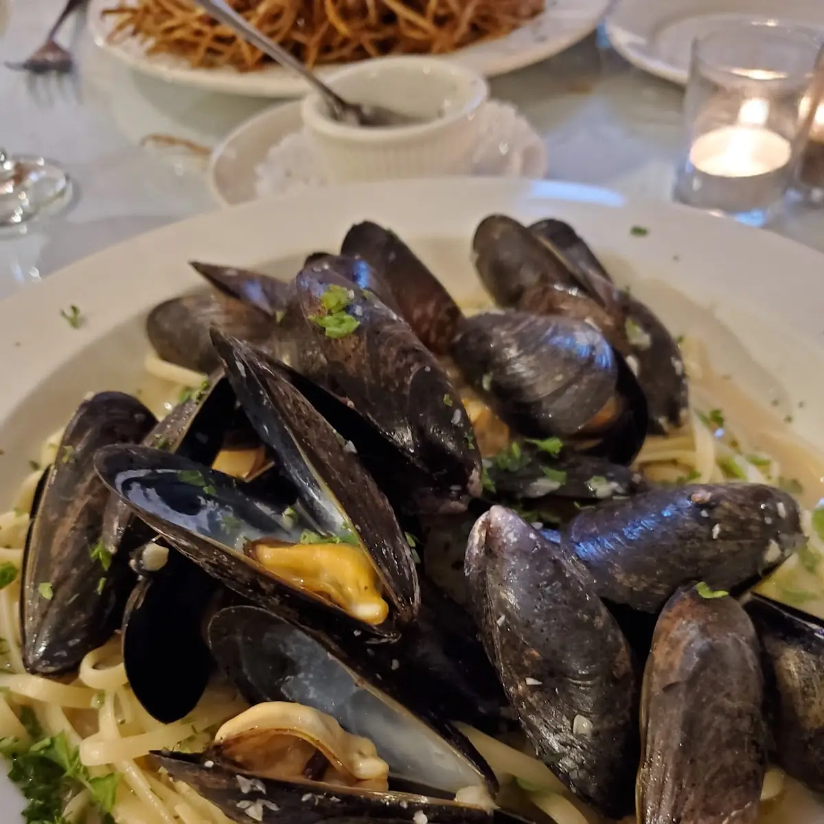 Steamed Clams Monte Carlo