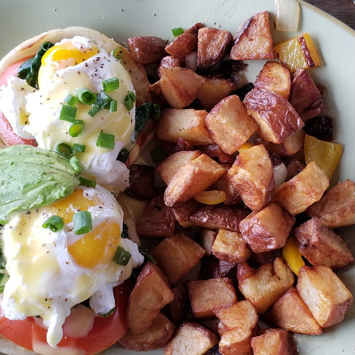 Tomato Florentine Benedict