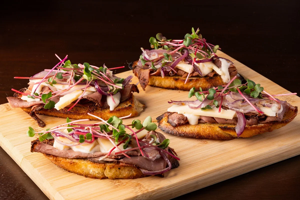 Goat Cheese and Prosciutto Crostini