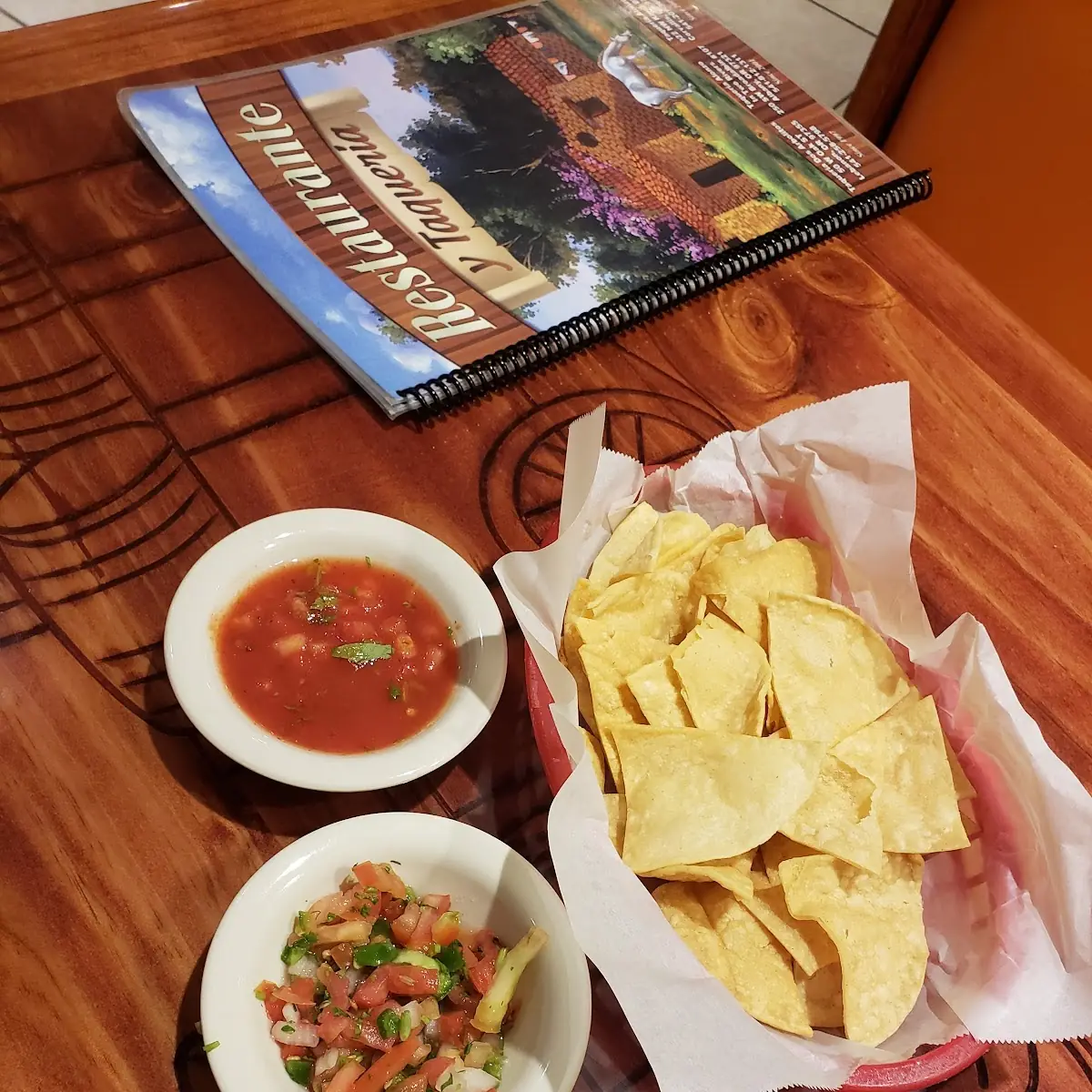 Extra Chips & Salsa