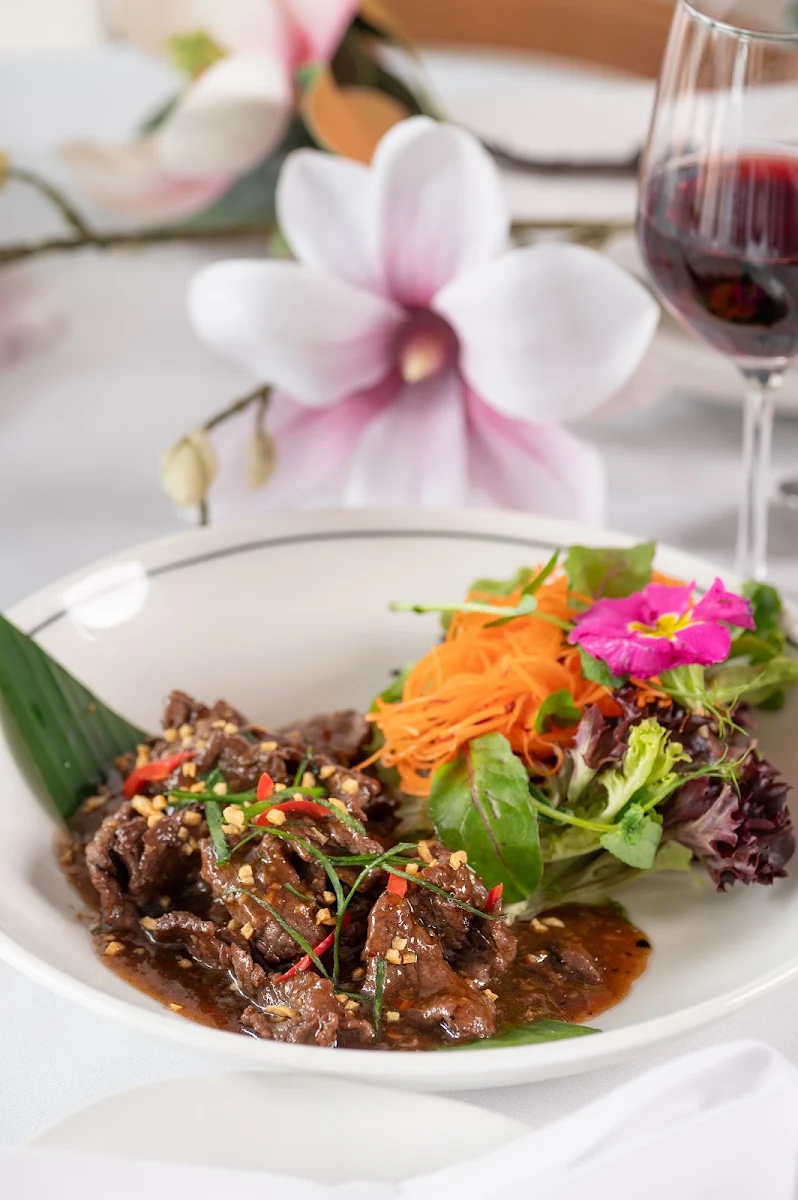 Garlic Pepper Beef, Chim by Hanuman Thai