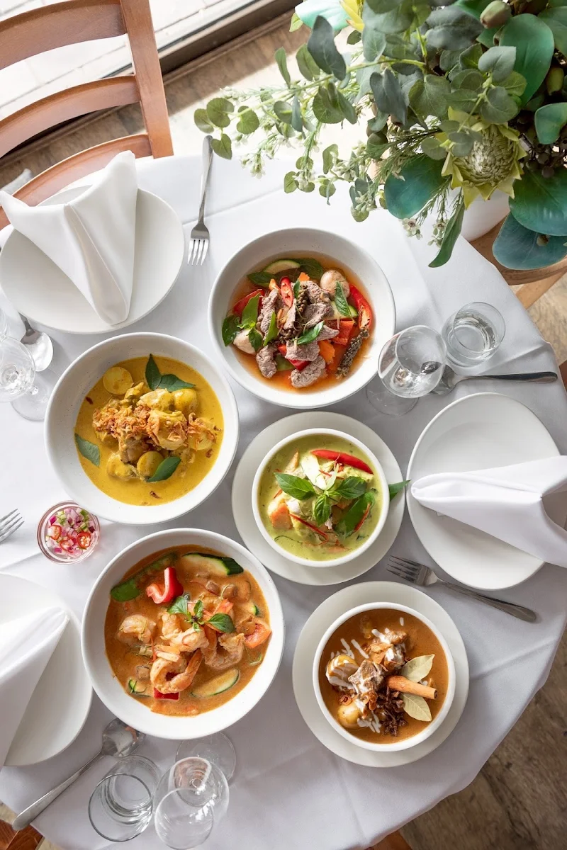 Highlights, Chim by Hanuman Thai