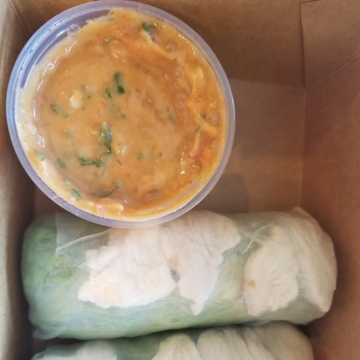 Vietnamese Spring Rolls with Sauce
