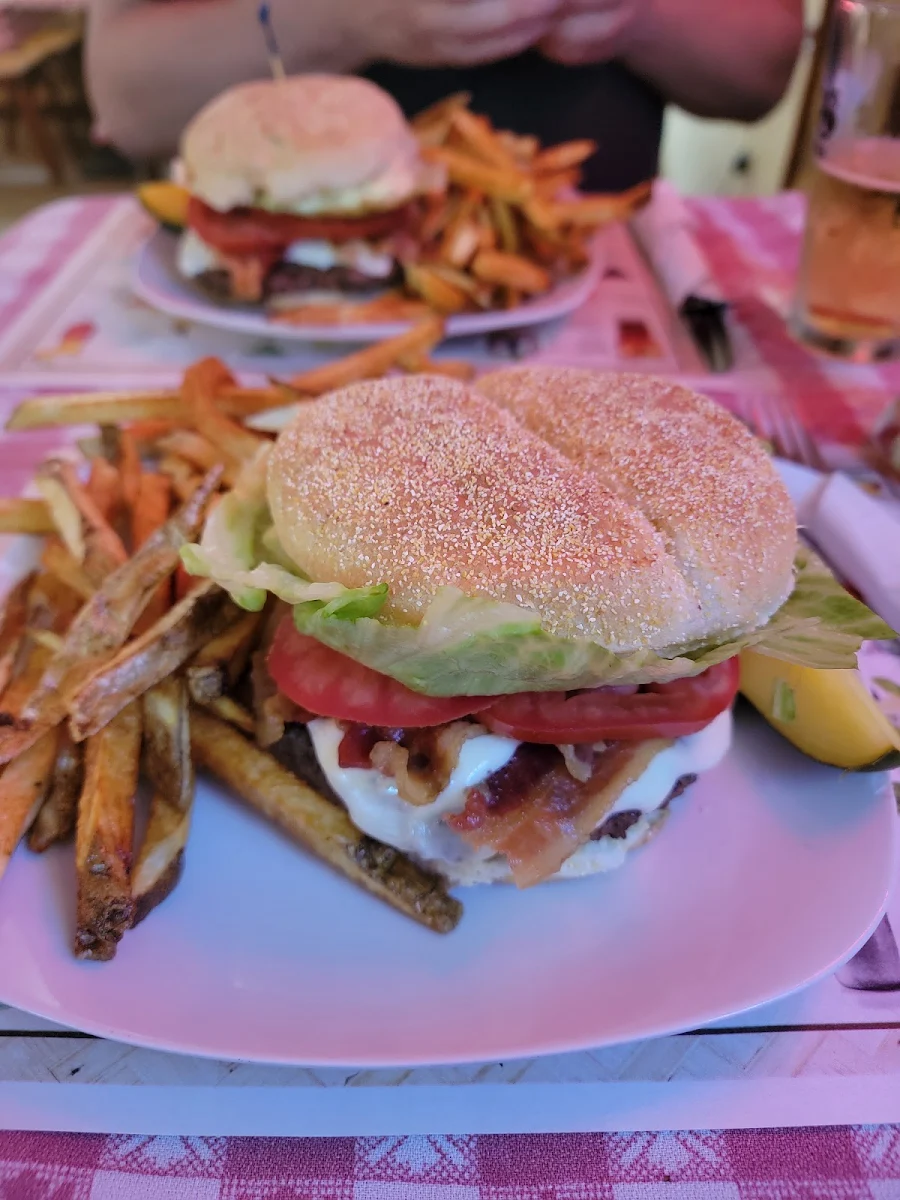 Jr Burger