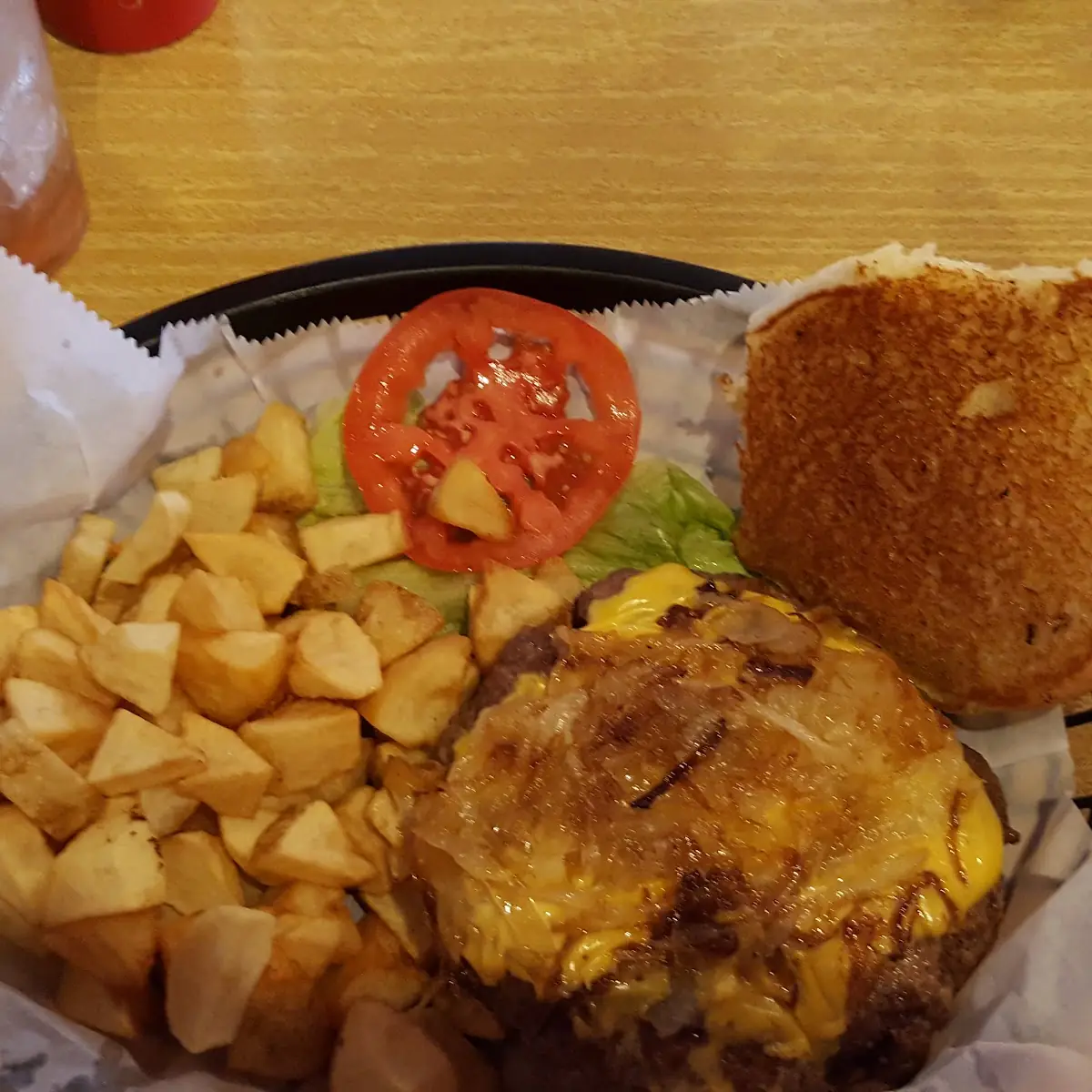 Cheeseburger with Grilled Onions