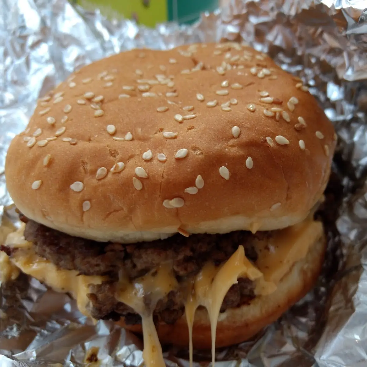 Cheeseburger Deluxe