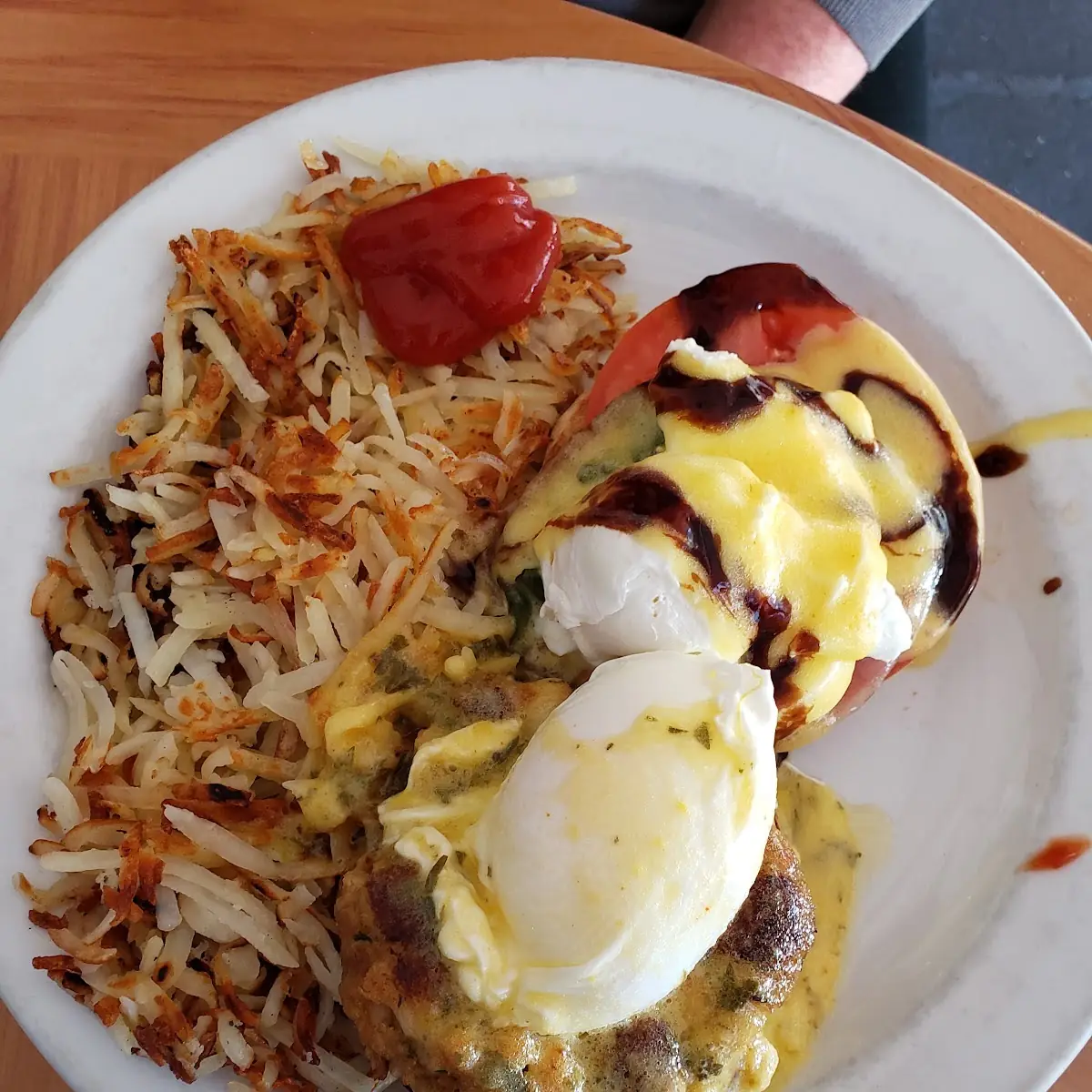 Fried Chicken Eggs Benedict