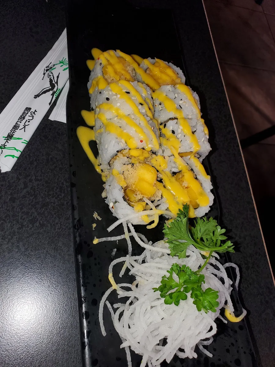 Crispy Mango Roll, Beyond Sushi