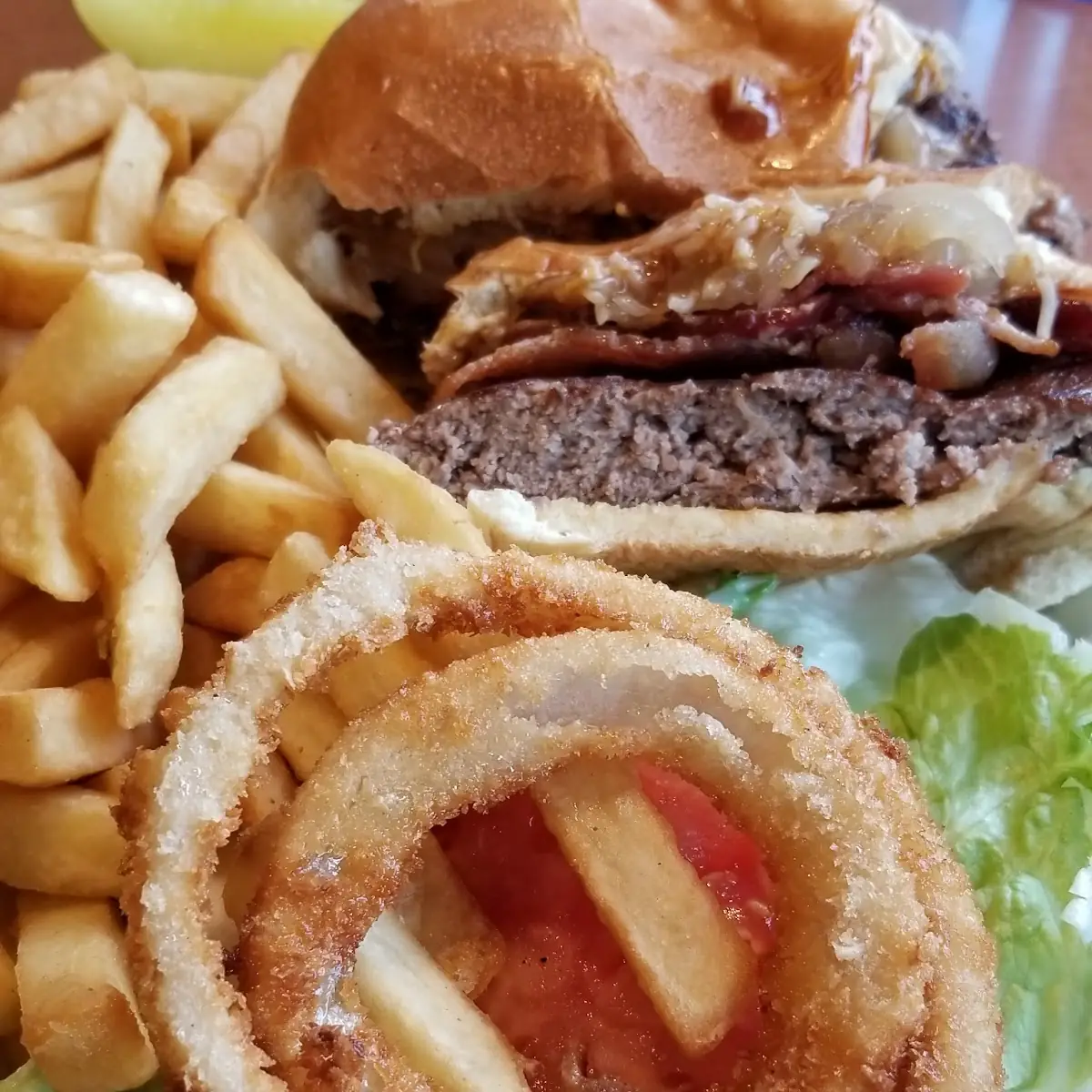 Smokehouse BBQ Bacon Cheeseburger Deluxe
