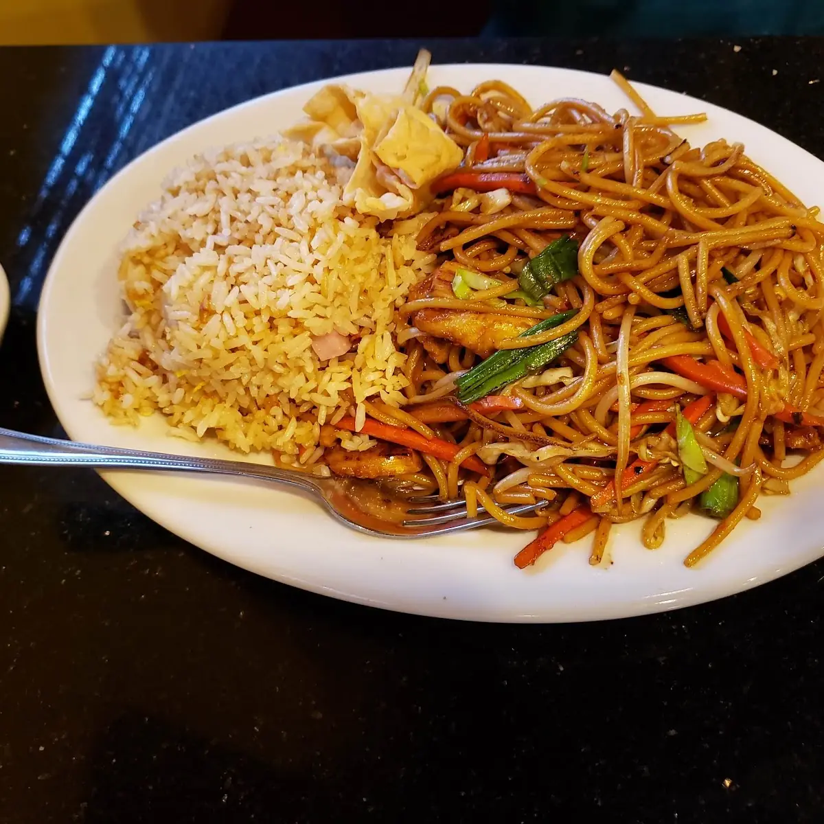 Chicken Lo Mein Lunch Special