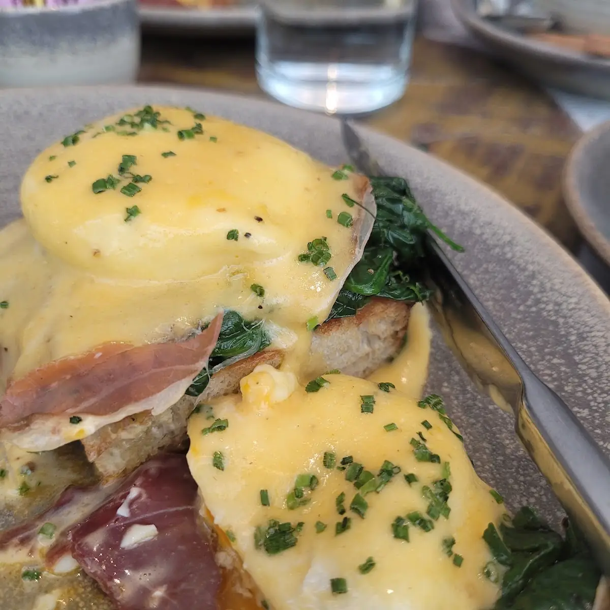 Eggs Benedict