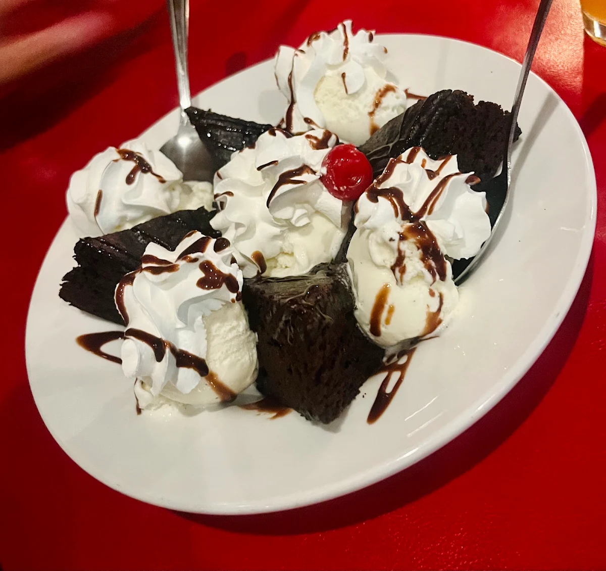 Brownie Sundae
