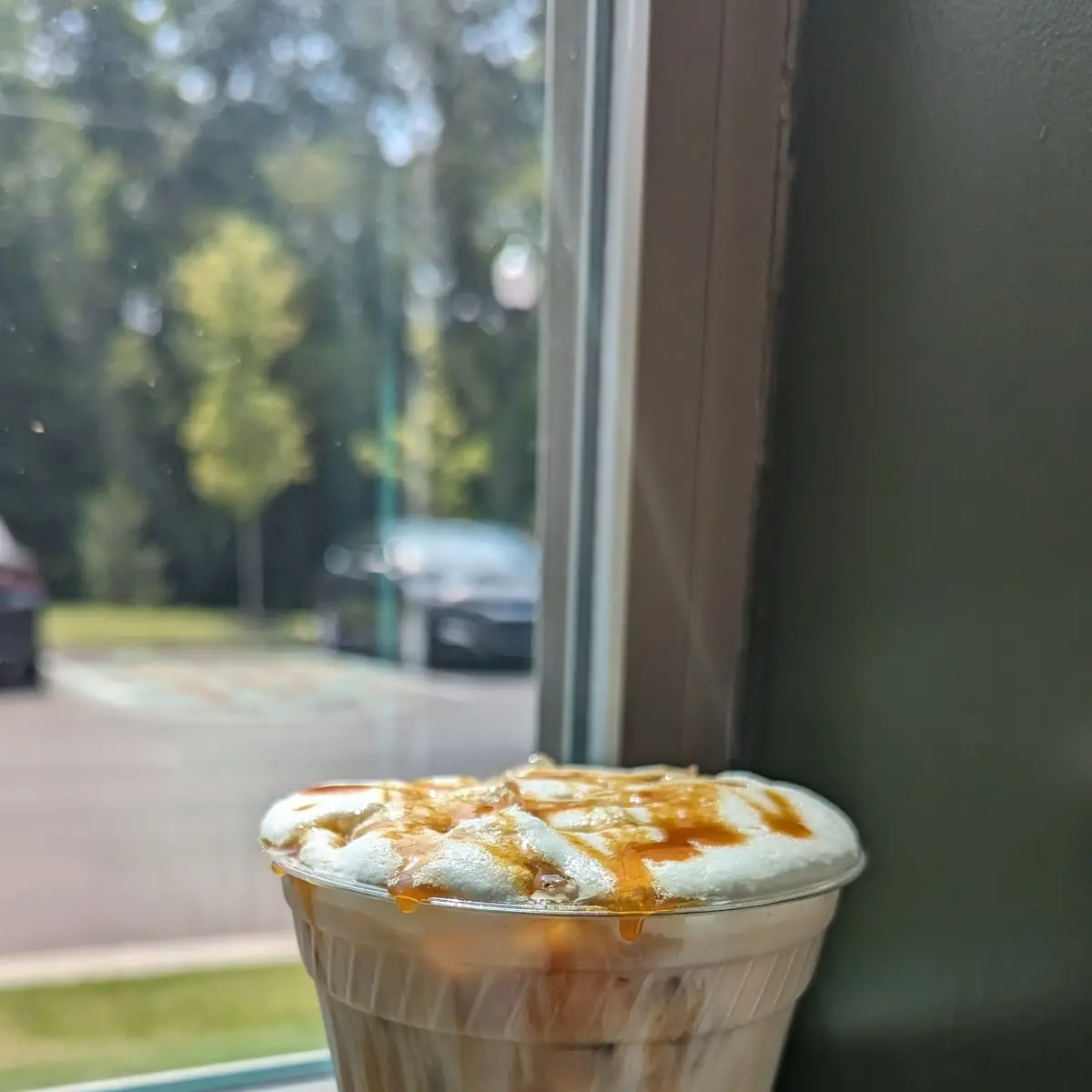 Iced Caramel Macchiato