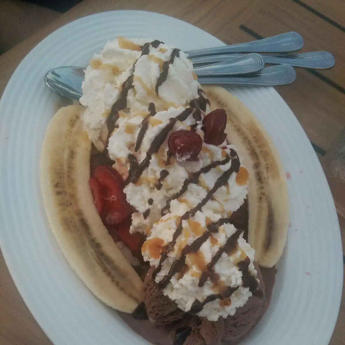 Boathouse Banana Split