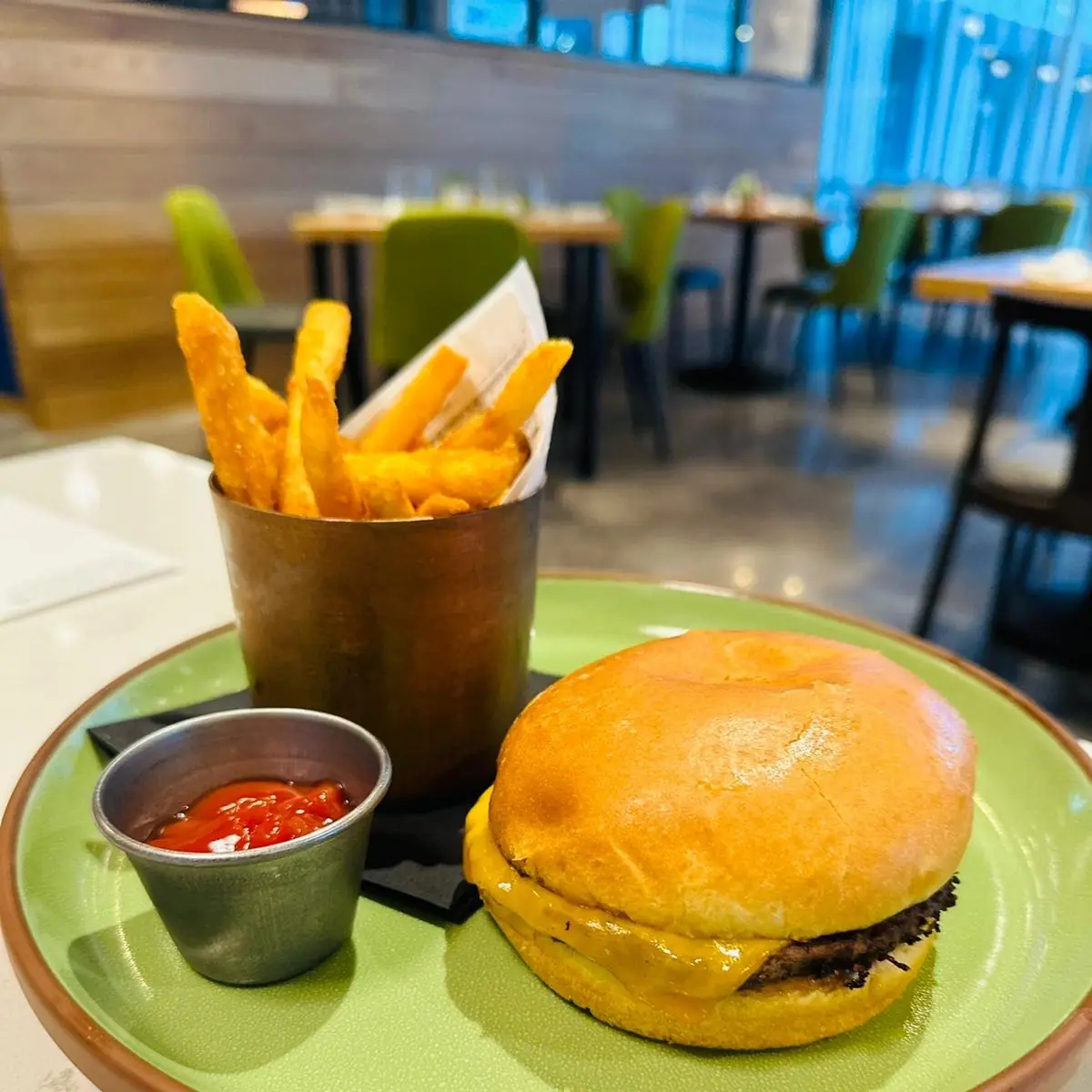 Kids Cheeseburger
