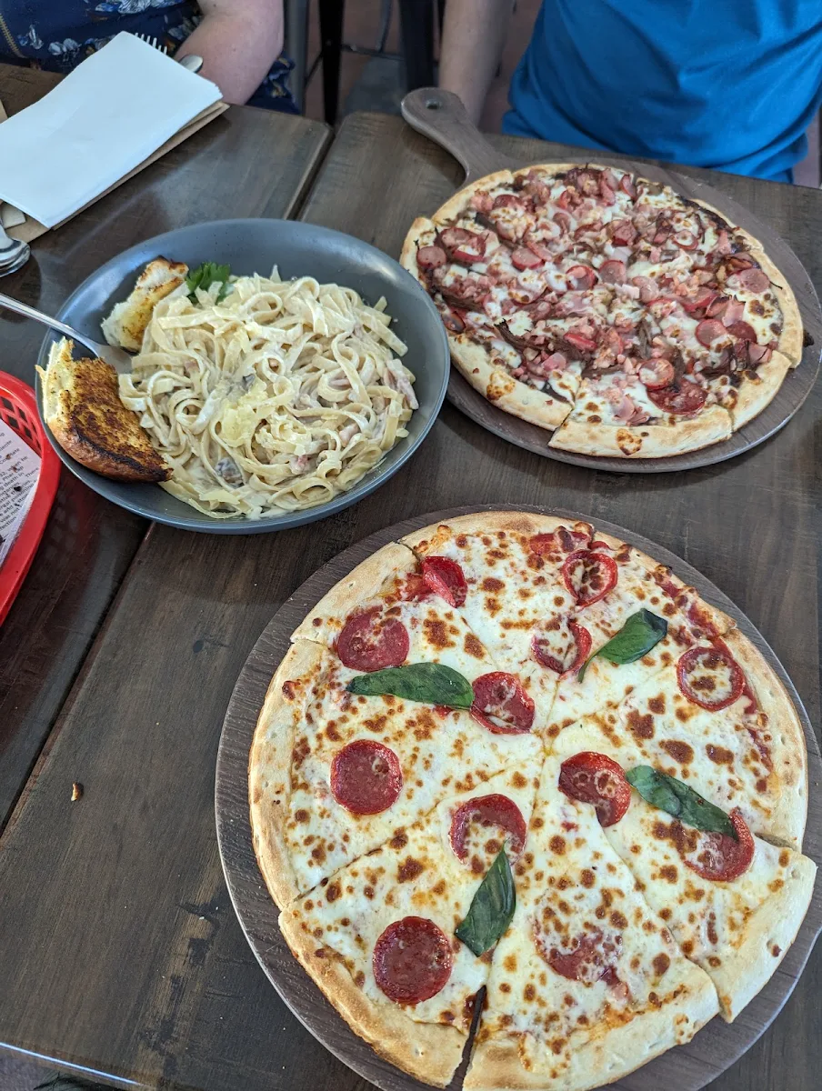 Pepperoni Pizza, The Settler's Tavern
