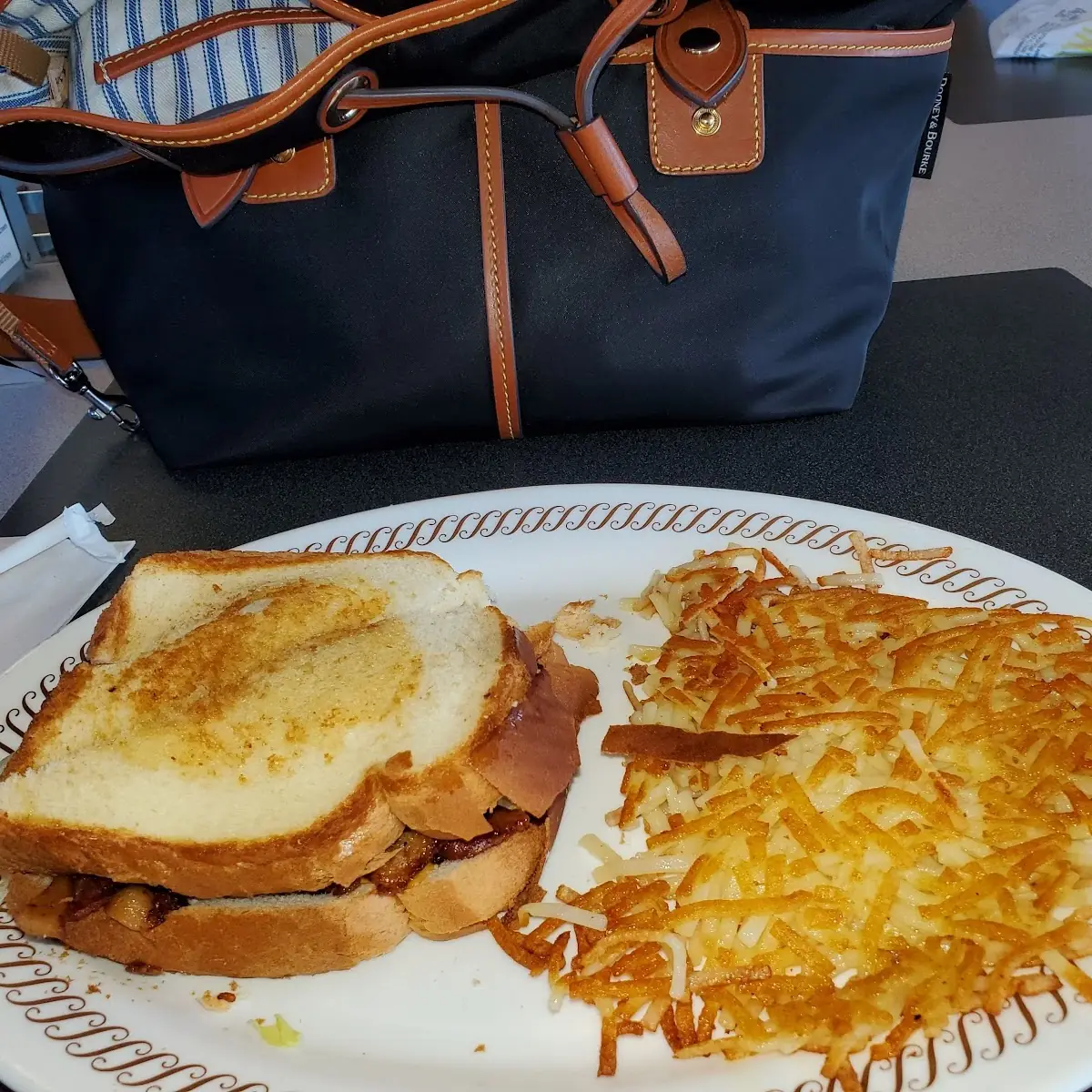 blt Sandwich with Hash Browns