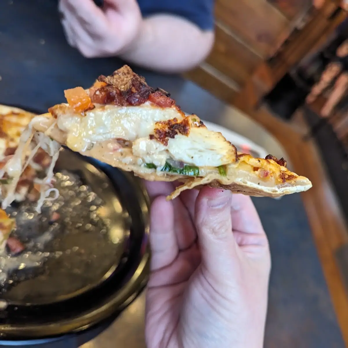 Angry Garlic Chicken Pizza - 8