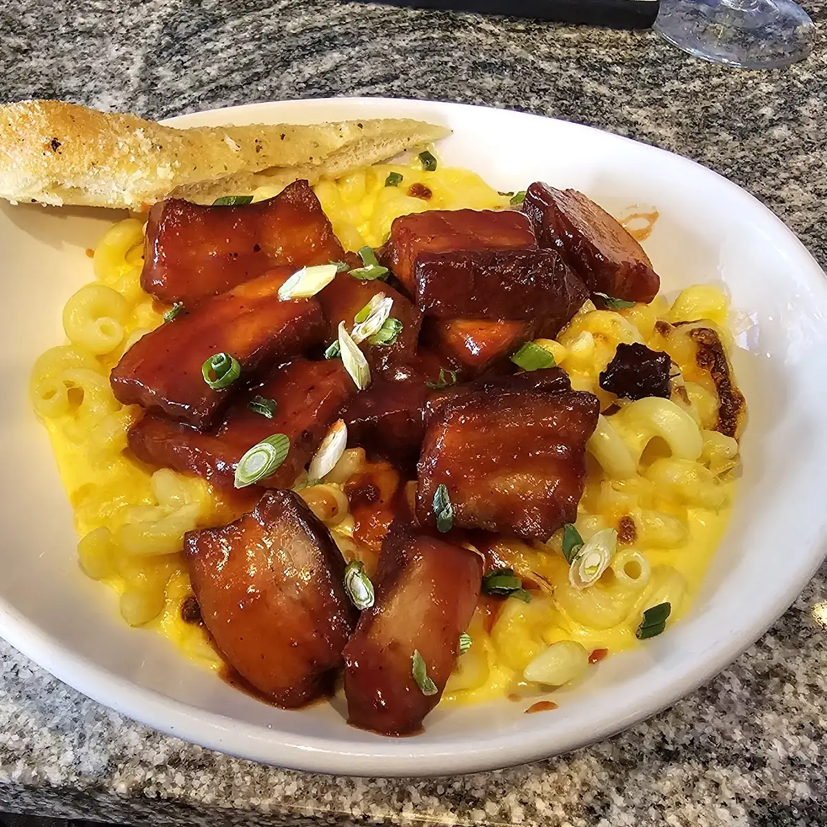 Mac &Cheese