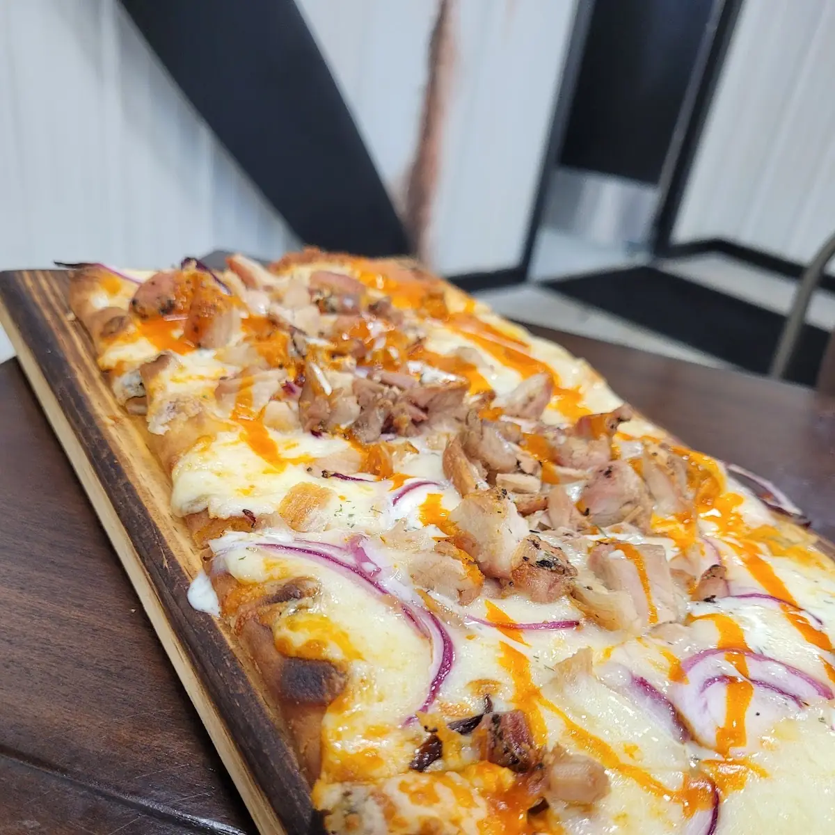 Buffalo Chicken Flatbread
