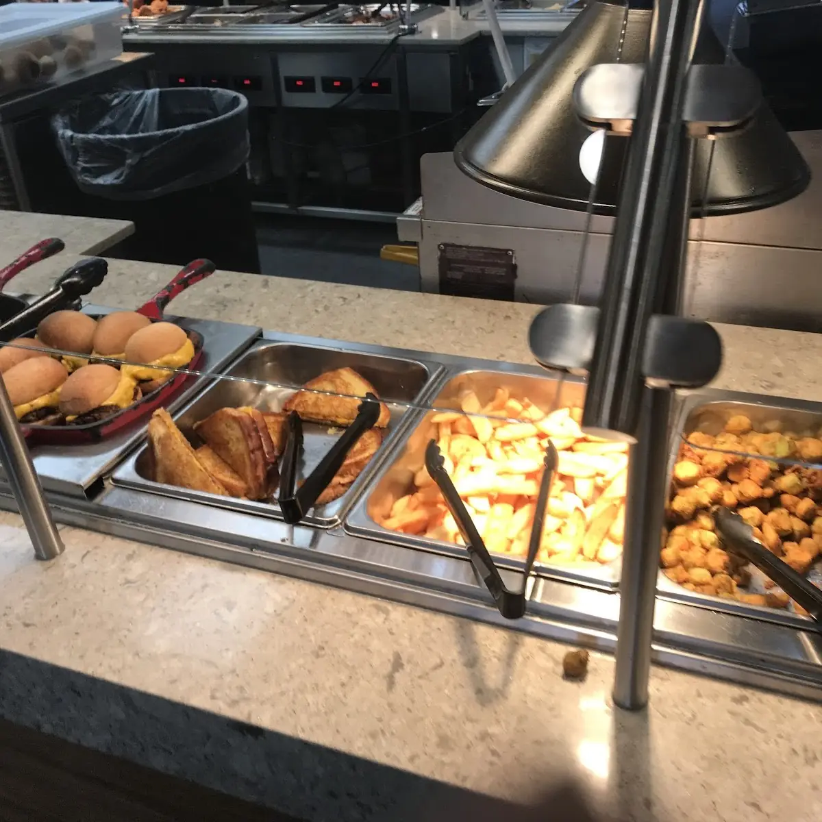 Fried Chicken Hamburgers & Other Lunch Items