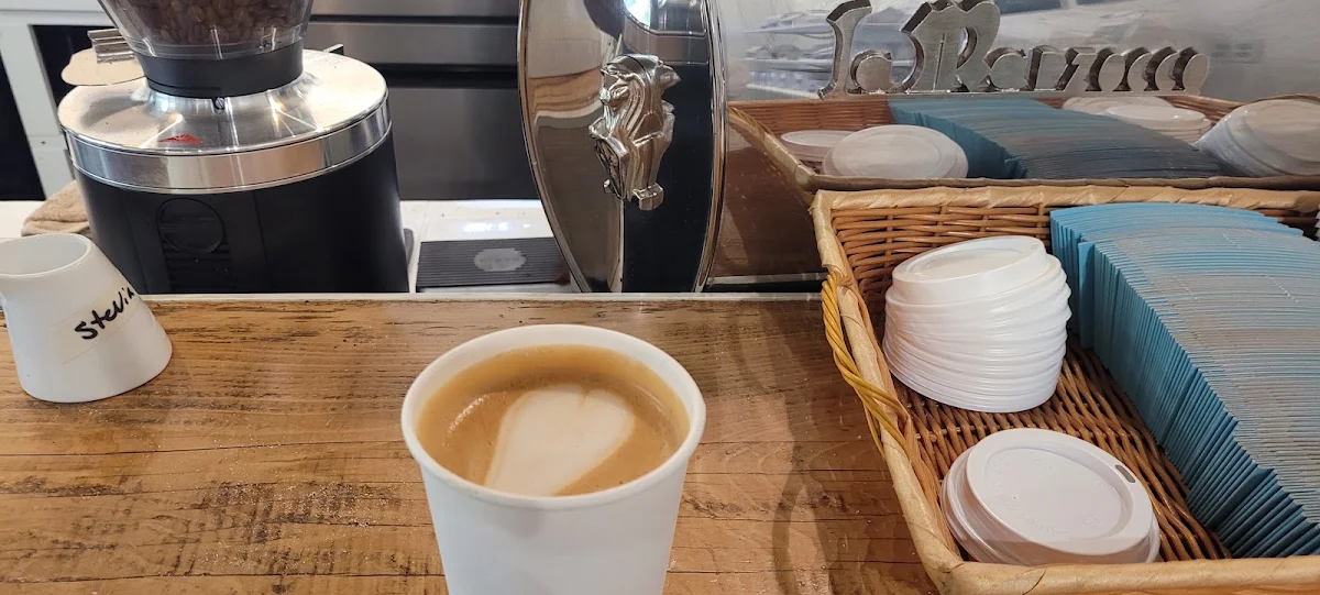 Honey Bear Latte w Oat Milk