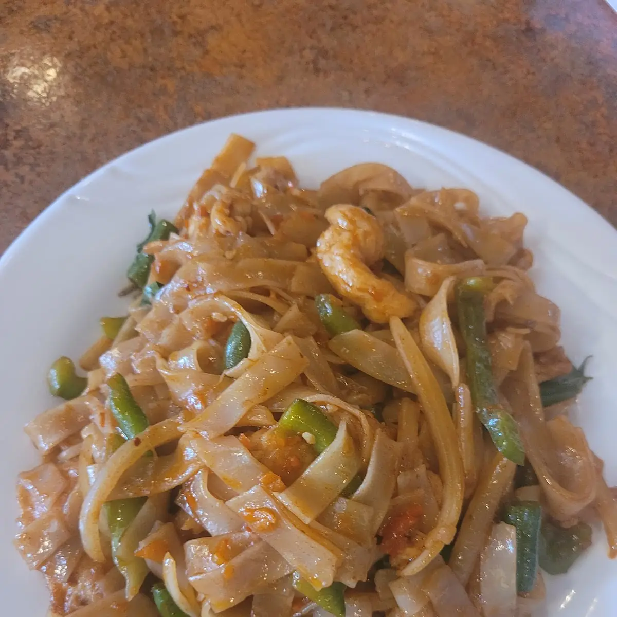 Wide Rice Noodle