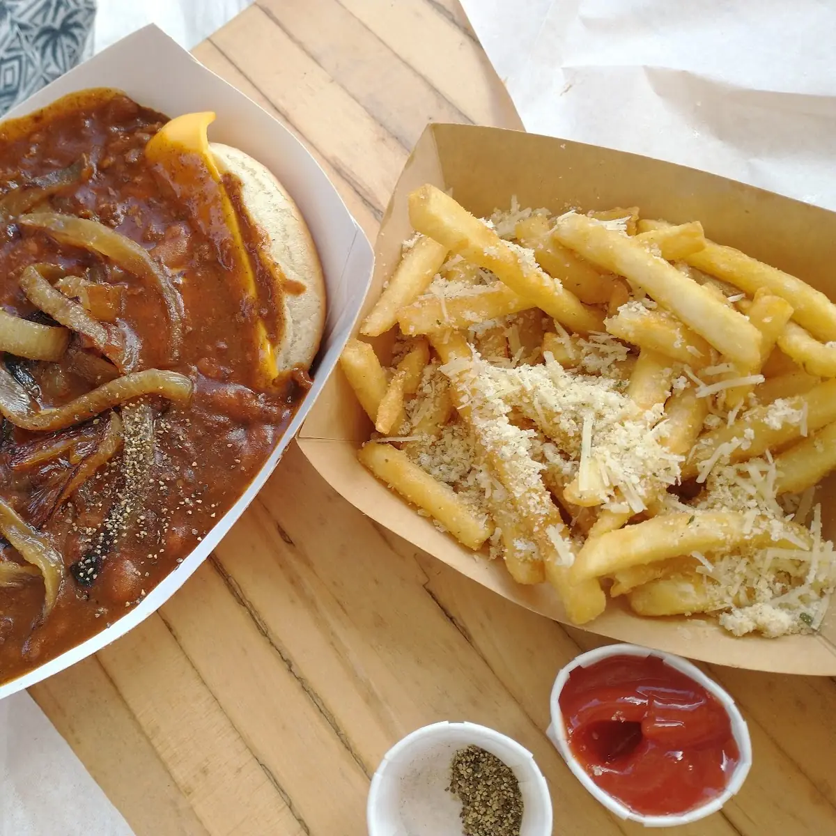Chile Burger and Fries