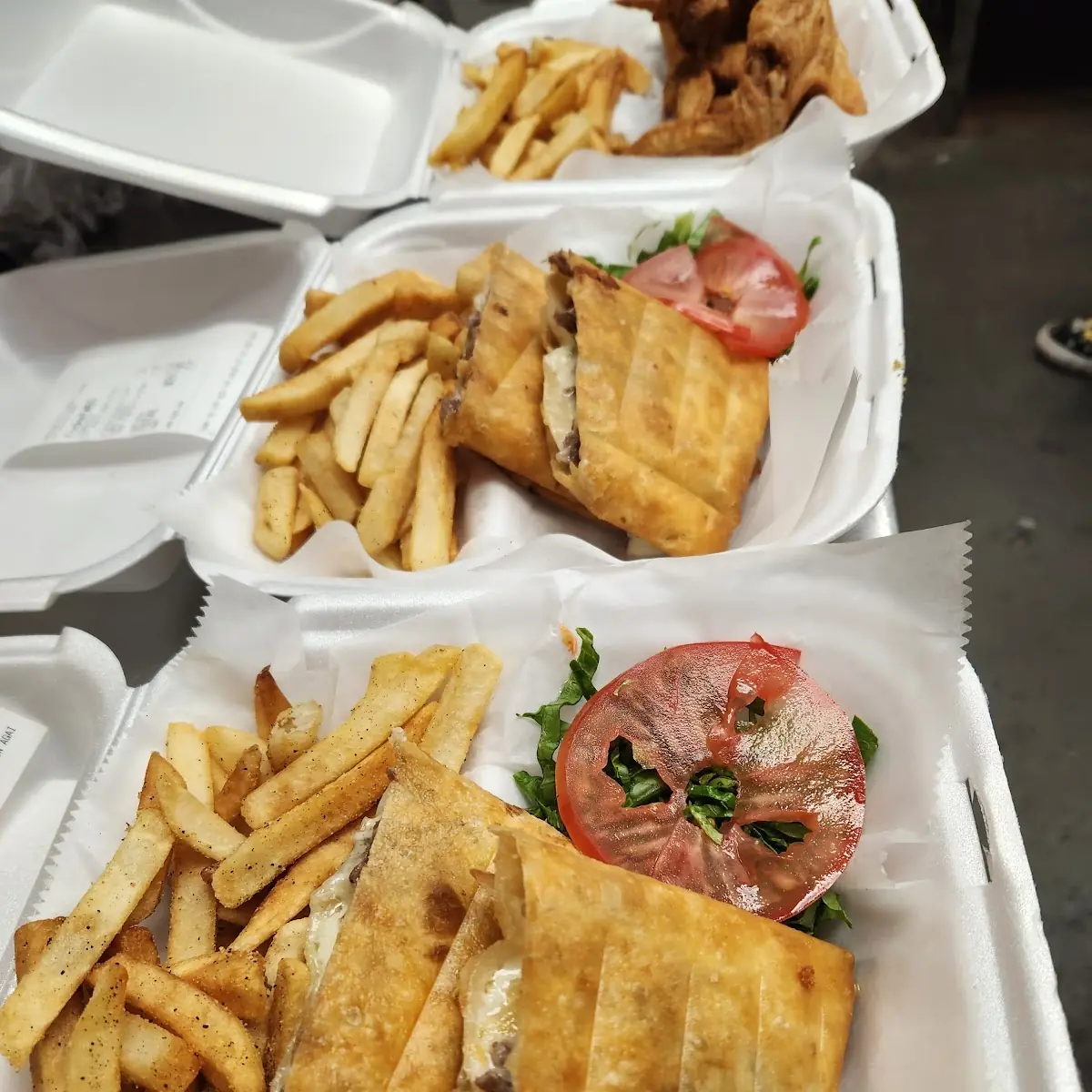Pizza Puff w Fries