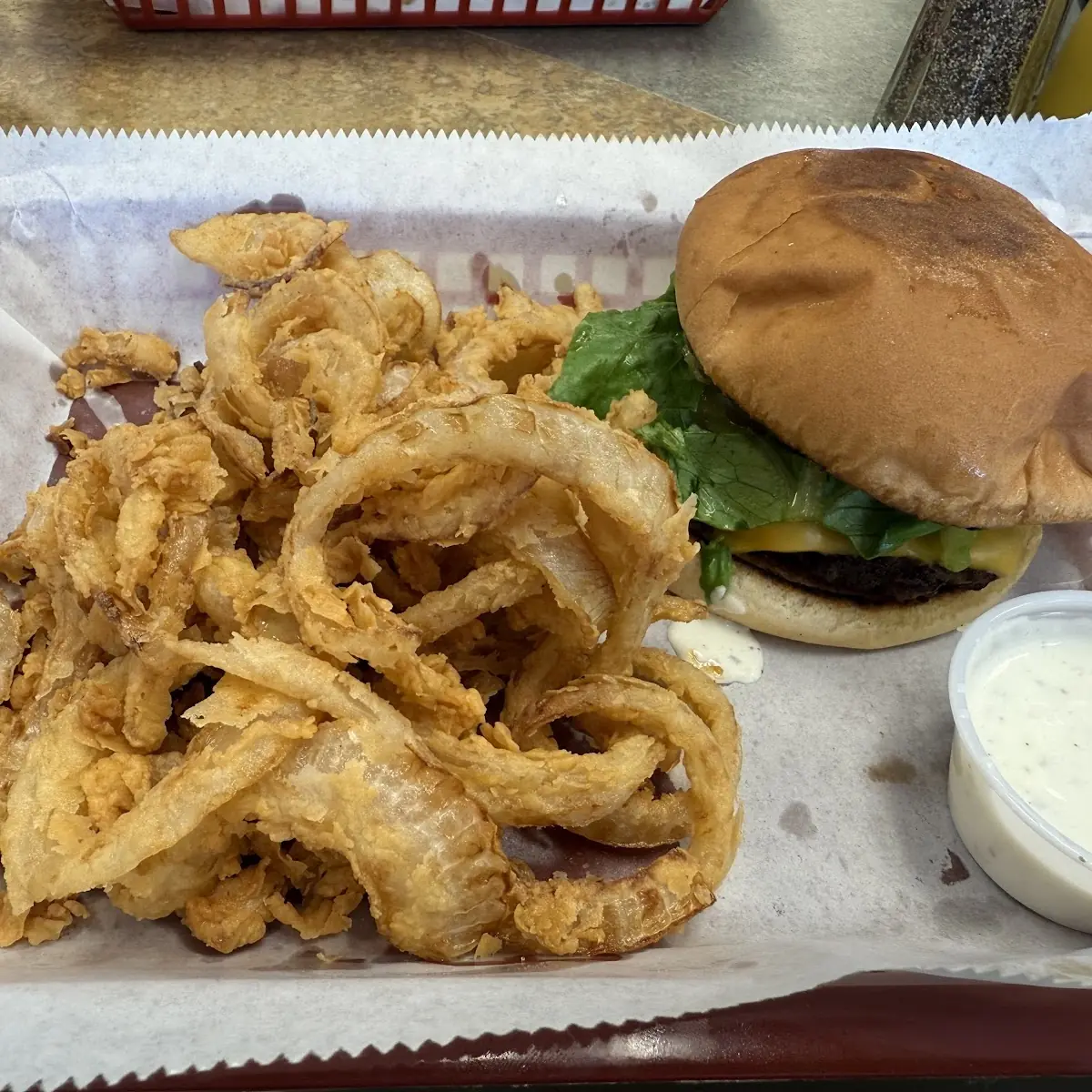 Cheeseburger with Onion Rings