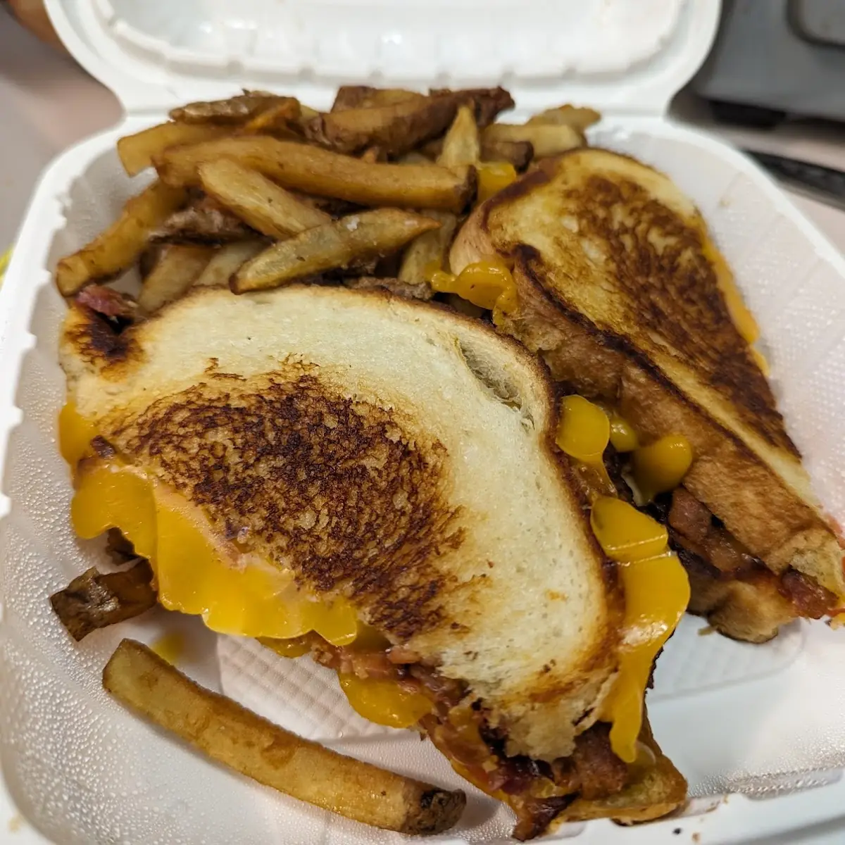 Bacon Grilled Cheese Sandwich