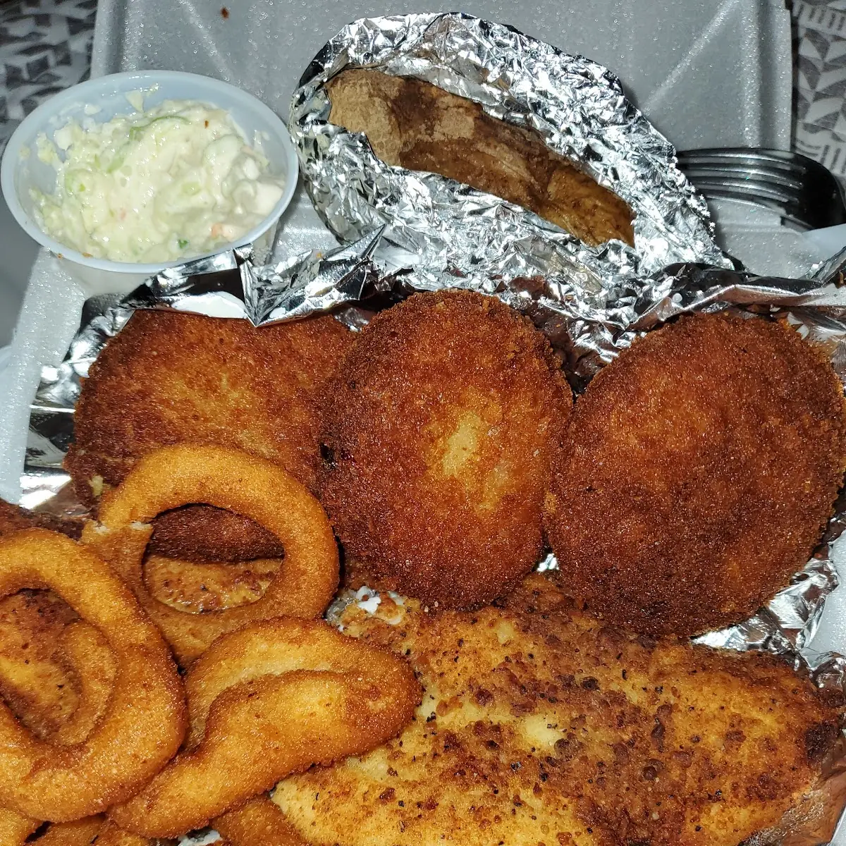 Broiled Seafood Items 3 Choice Pan Broiled Flounder w Crab Cakes & Bake Potato